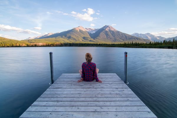 The Pet That Changed My Travel Plans (And Why I’m Grateful) | A Digital Nomad Pet Sitting Story